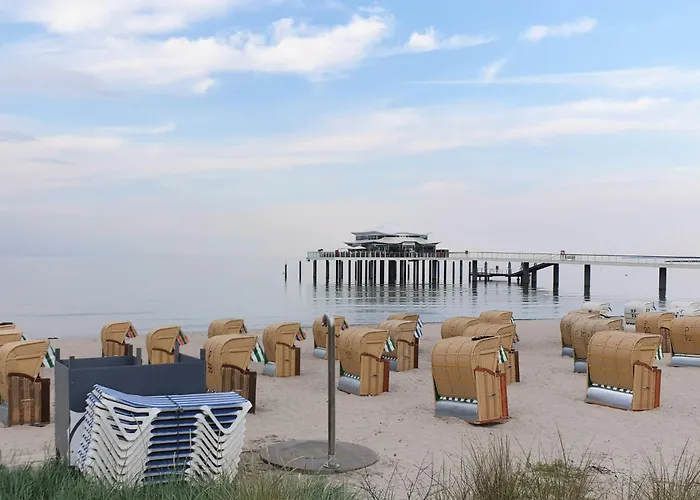 Strandnahes Appartement Ostseescholle Mit Balkon , Parkplatz